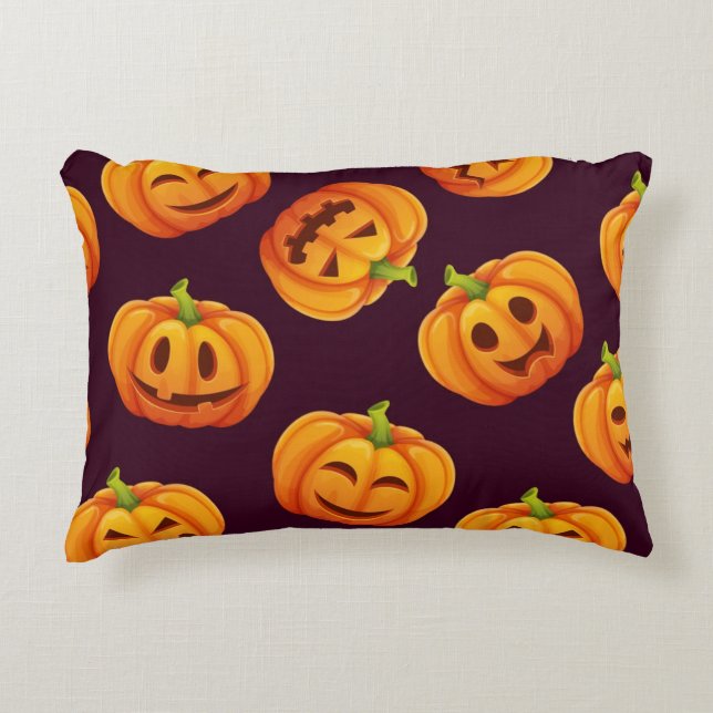 Pumpkin pattern accent pillow (Front)