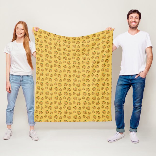 pumpkin pattern fleece blanket (In Situ)
