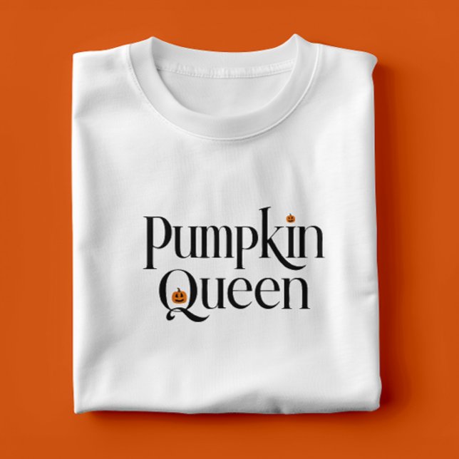 Pumpkin Queen Halloween Typography Design T-Shirt (Pumpkin Queen Halloween Typography Design)