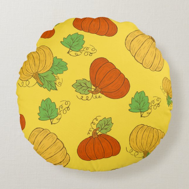 Pumpkin seamless pattern. Hand drawn doodle brushe Round Pillow (Front)