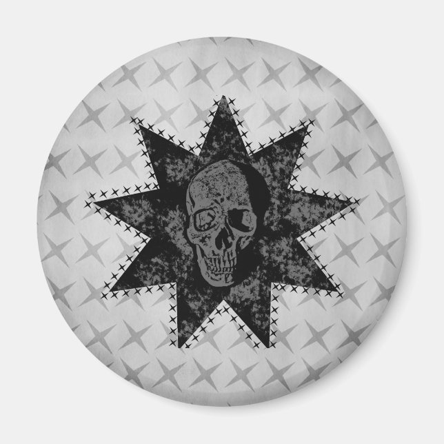 Punk Skull Magnet (Gray) (Front)