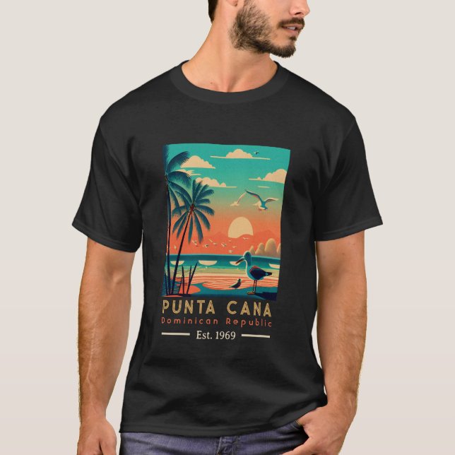 Punta Cana DR Retro Sunset Souvenirs 1960s T-Shirt (Front)