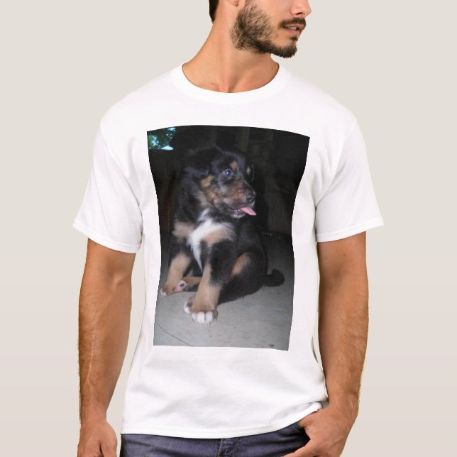 puppy raspberry *personalize* T-Shirt (Front)