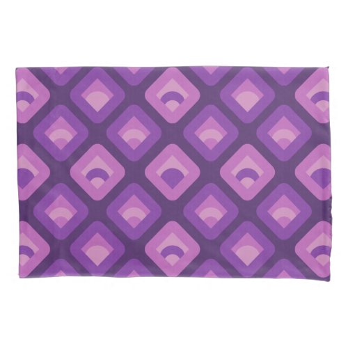 Purple 70s retro sunset cubes pattern pillow case