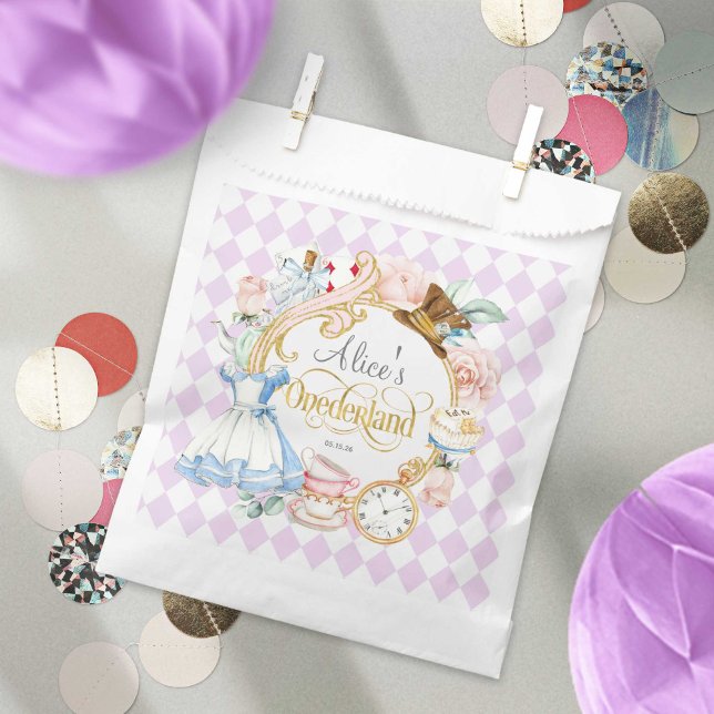 Purple alice Onederland, 1st birthday snacks Favor Bag (Purple, Alice Onederland, girl 1st birthday favor bags.)