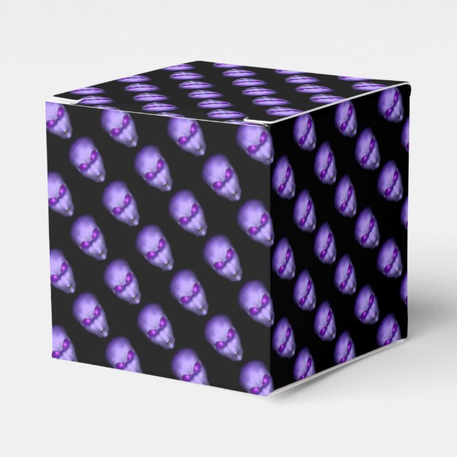 Purple Alien Head Favor Boxes (Front Side)