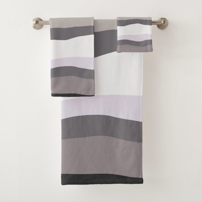 Purple and Gray Wavy Stripes Bath Towel Set (Insitu)