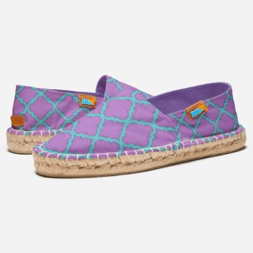 Purple and Teal Maroccan Quatrefoil Pattern