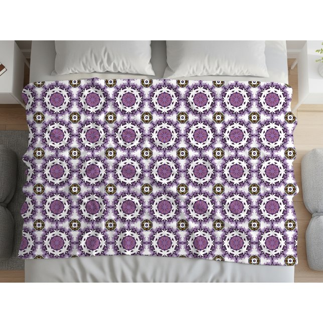 Purple and white geometric pattern Fleece Blanket (Creator Uploaded)