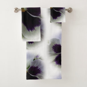 Purple and white pansy bath towel set