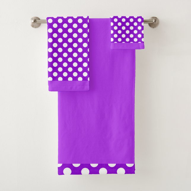 Purple and White Polka Dot Bath Towel Set (Insitu)