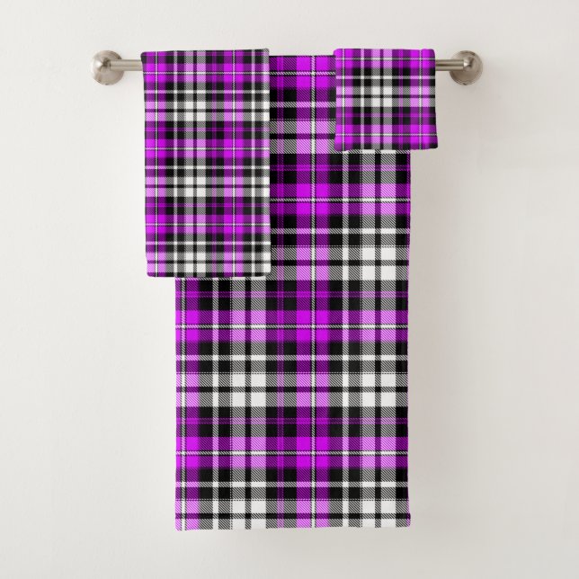 Purple Black White Plaid Tartan Pattern Design  Bath Towel Set (Insitu)