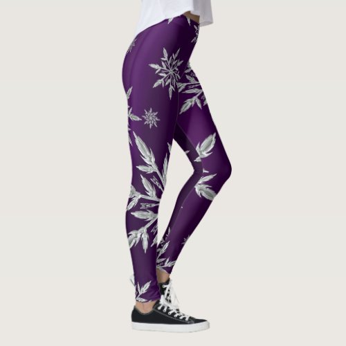 Purple Christmas stars with white ice crystal Leggings