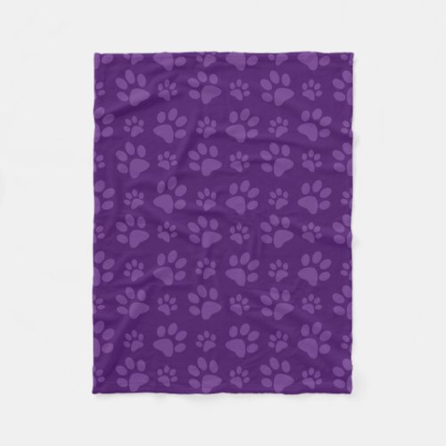 Purple dog paw print pattern fleece blanket