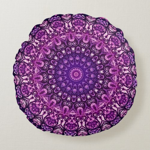 Purple Floral Damask Pattern    Round Pillow