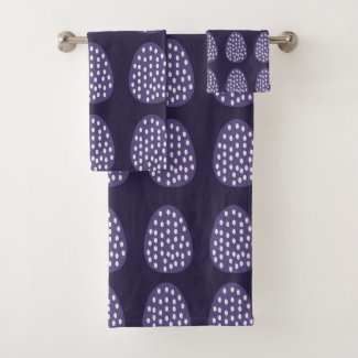 Purple Happy Easter Eggs Pattern
