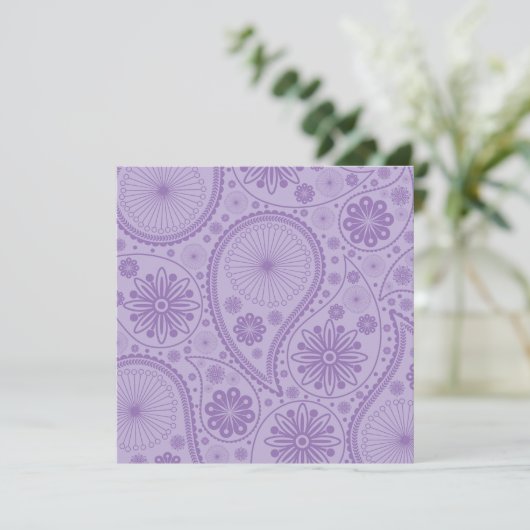 Purple paisley pattern (Standing Front)