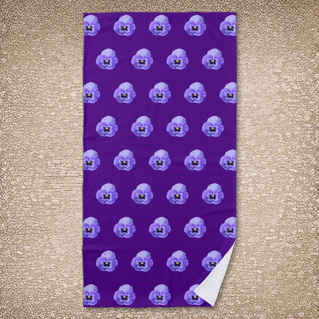Purple Pansy Flower Seamless Pattern on Beach Towel (Purple Pansy flower seamless pattern on beach towel.)