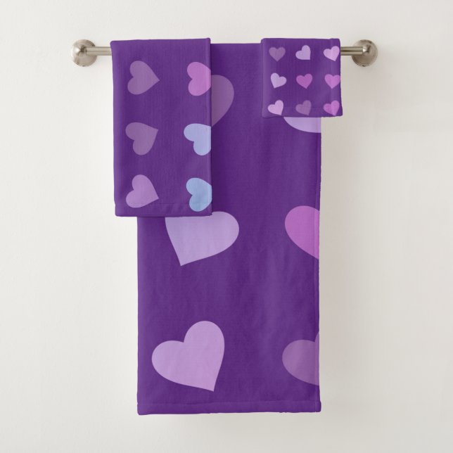 PURPLE PASTEL COLORED HEARTS   BATH TOWEL SET (Insitu)