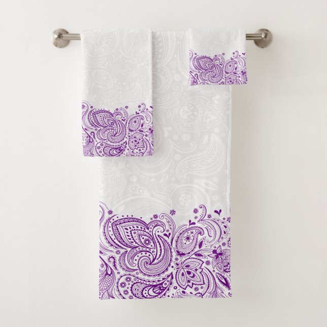 Purple Vintage Paisley Stripe Bath Towel Se (Insitu)