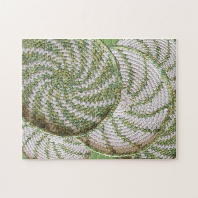 Puzzle - Spirals in Crochet (Horizontal)