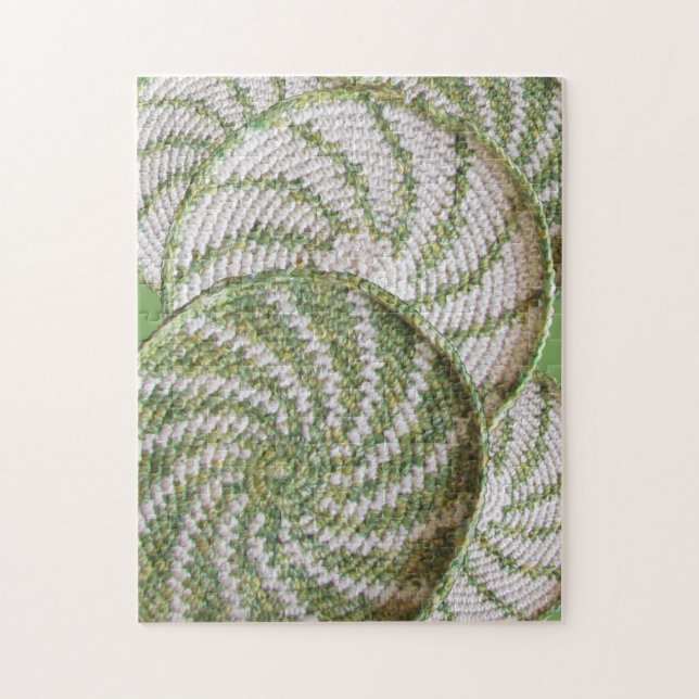 Puzzle - Spirals in Crochet (Vertical)