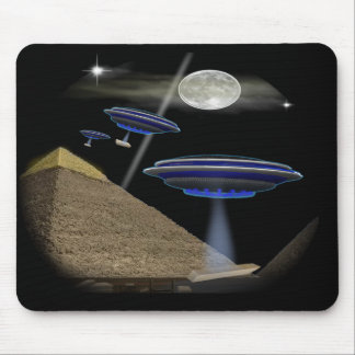 pyramid builders mouse pad