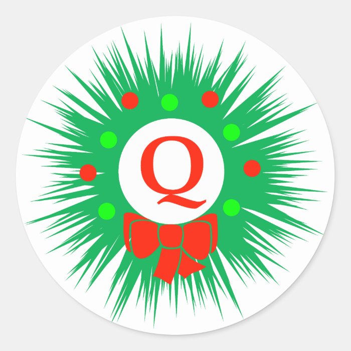 Q Monogram (Modern Christmas Wreath) Round Stickers