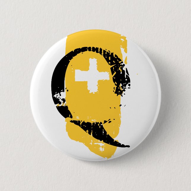 Q monogram pinback button (Front)