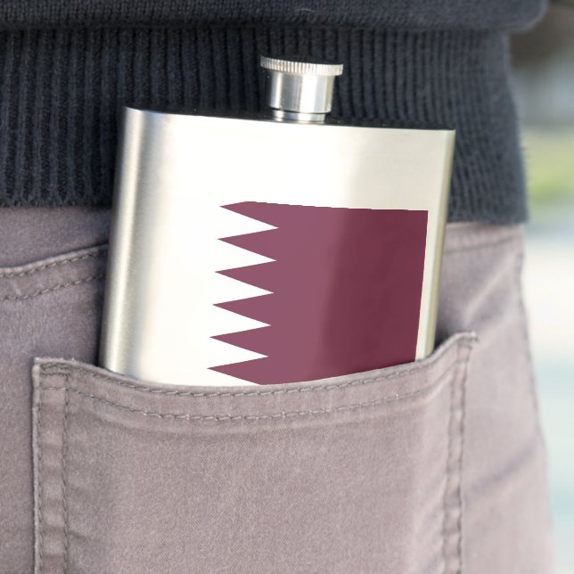 Qatar flag flask (In Situ)
