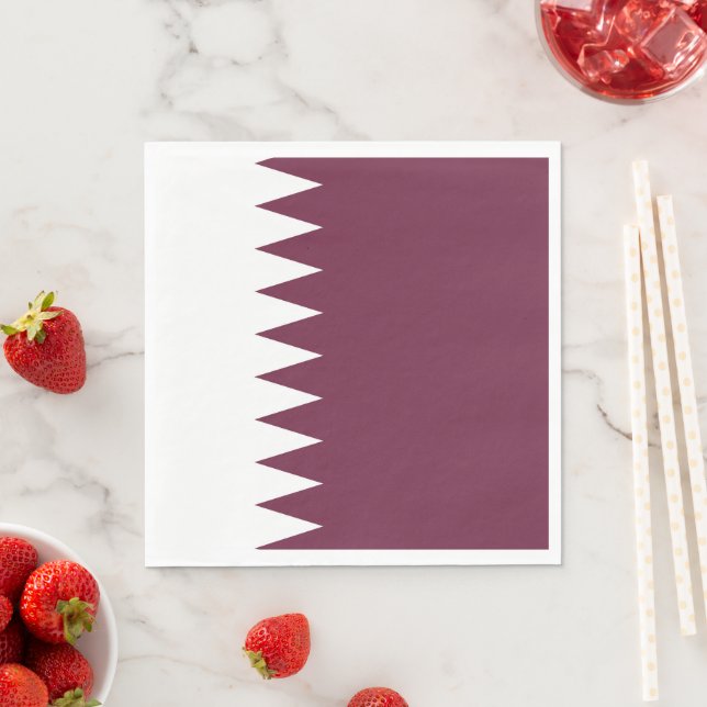 Qatar flag napkins (Insitu)