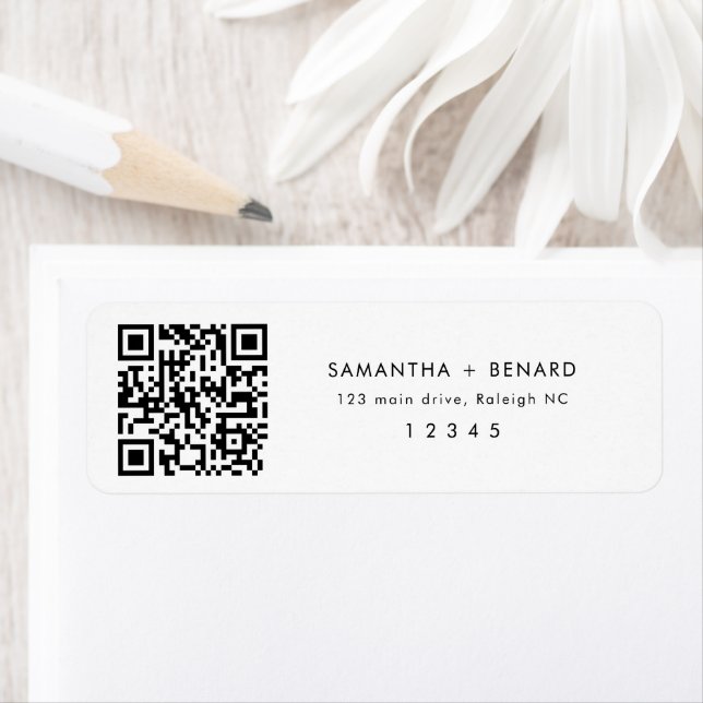 QR Code  Couple Names Wedding Return Address Label (Insitu)