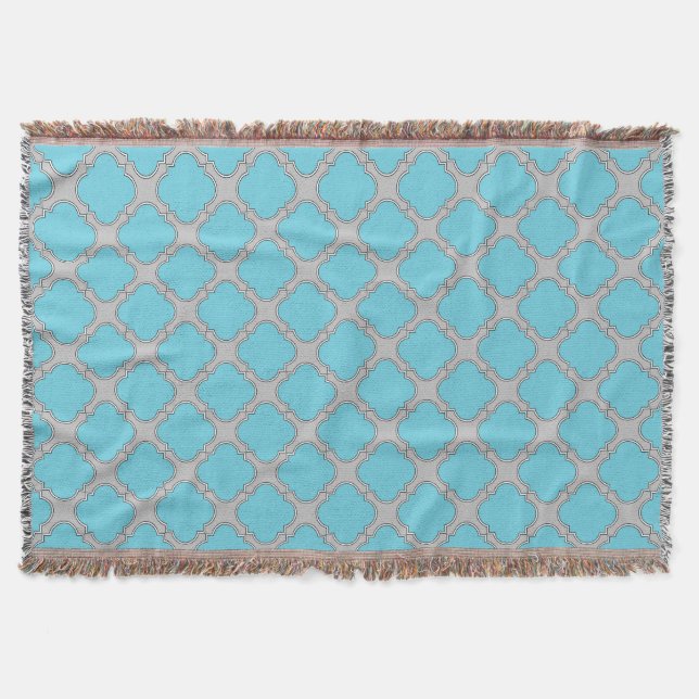 Quatrefoil blue and gray throw blanket (Front)