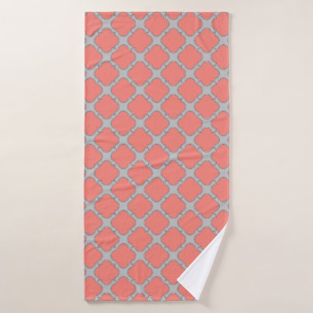 Quatrefoil coral and gray bath towel (Bath Towel)