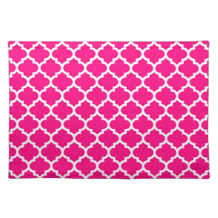 Quatrefoil Hot Pink Cloth Placemat