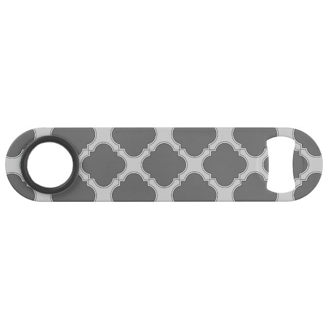 Quatrefoil in shades of gray bar key (Front (Horizontal))