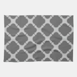 Quatrefoil in shades of gray towel