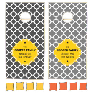 Quatrefoil Pattern Family Name Personalized  Cornhole Set