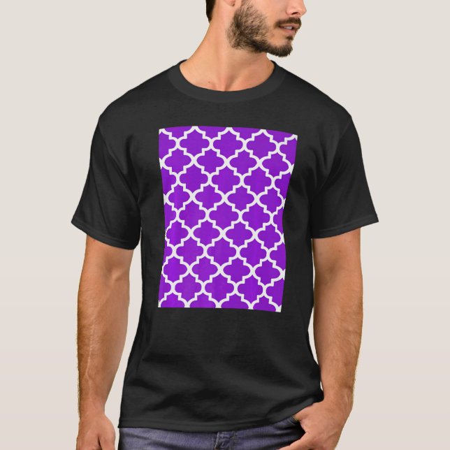 Quatrefoil Pattern In White Outline On Purple T-Shirt (Front)