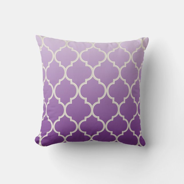 Quatrefoil Pattern | Purple Throw Pillow (Front)