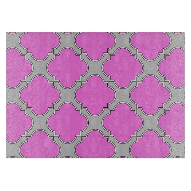 Quatrefoil pink and gray cutting board (Front)