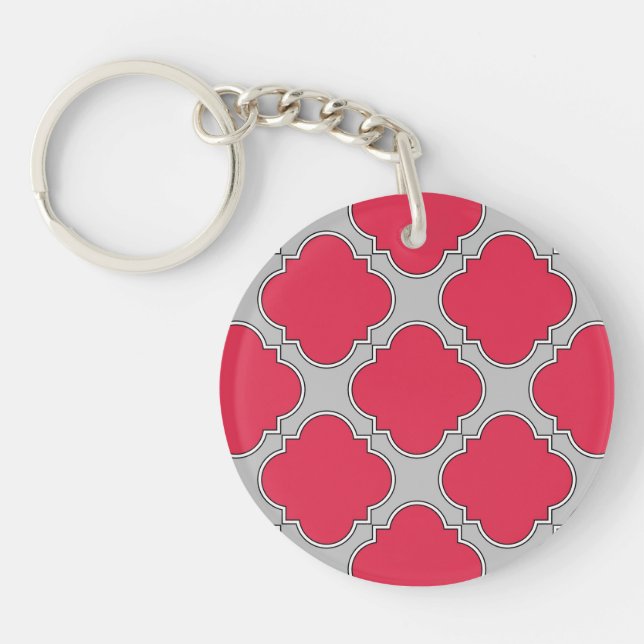 Quatrefoil red and gray keychain (Front)