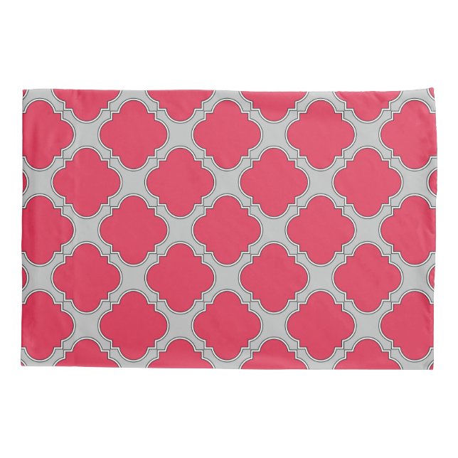Quatrefoil red and gray pillow case (Back)