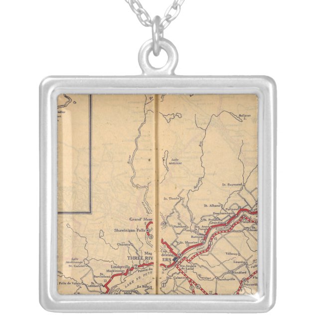 Quebec 4 silver plated necklace (Front)