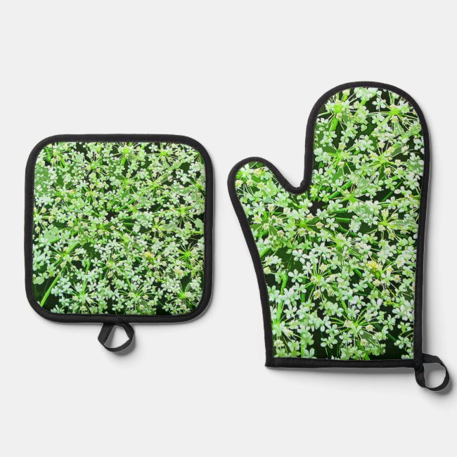 Queen Annes Lace Oven Mitt and Pot Holder Set