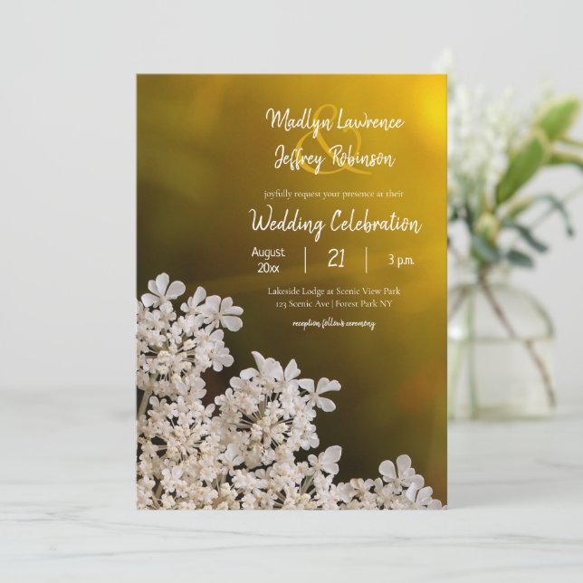 Queen Anne's Lace wildflower country wedding Invitation (Standing Front)