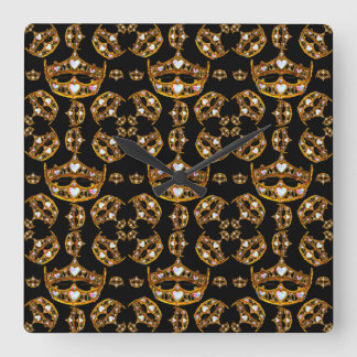 Queen hearts gold crown tiara black square clock