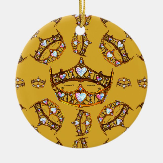 Queen Hearts Gold Crown Tiara pattern gold Ceramic Ornament (Front)