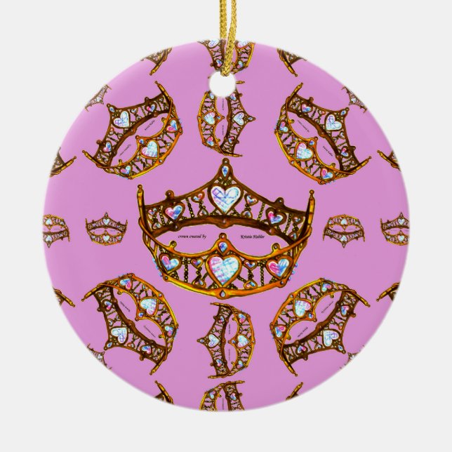 Queen Hearts Gold Crown Tiara pattern pink lilac Ceramic Ornament (Front)