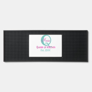 Queen of kitchen monogram green pink simple minima bar mat